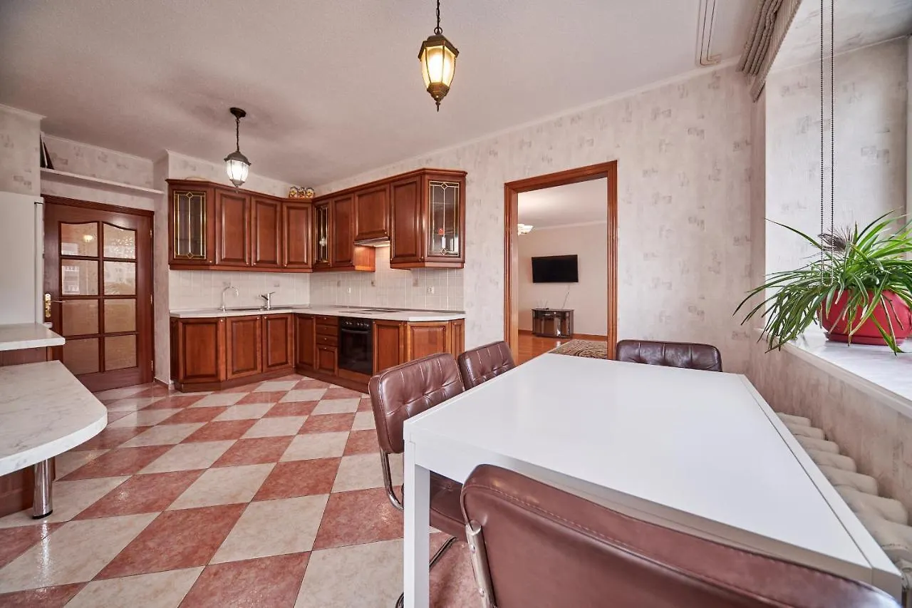 3 Bedroom Apartment Tymoshenko Street 29 Kiev